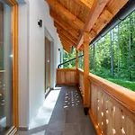 The Woodland Nook - One Bedroom With Balcony * Бохинь