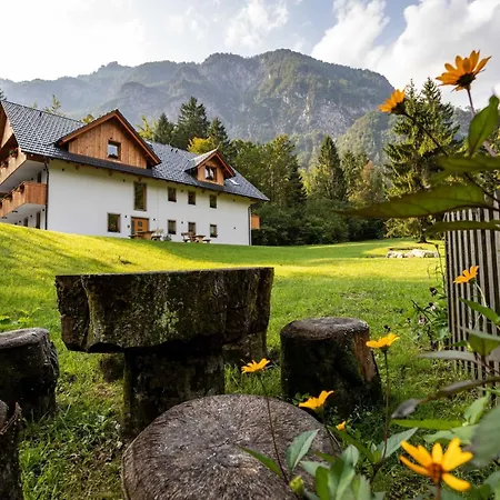 The Woodland Nook - One Bedroom With Balcony Apartmán Bohinj