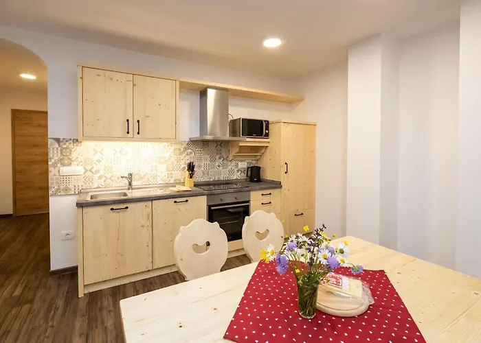 The Woodland Nook - One Bedroom With Balcony 博希尼