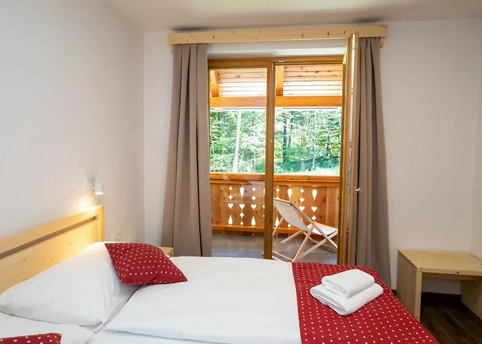 Апартаменты The Woodland Nook - One Bedroom With Balcony *