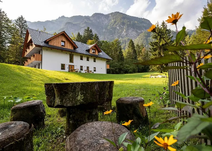 The Woodland Nook - One Bedroom With Balcony Апартаменты Бохинь