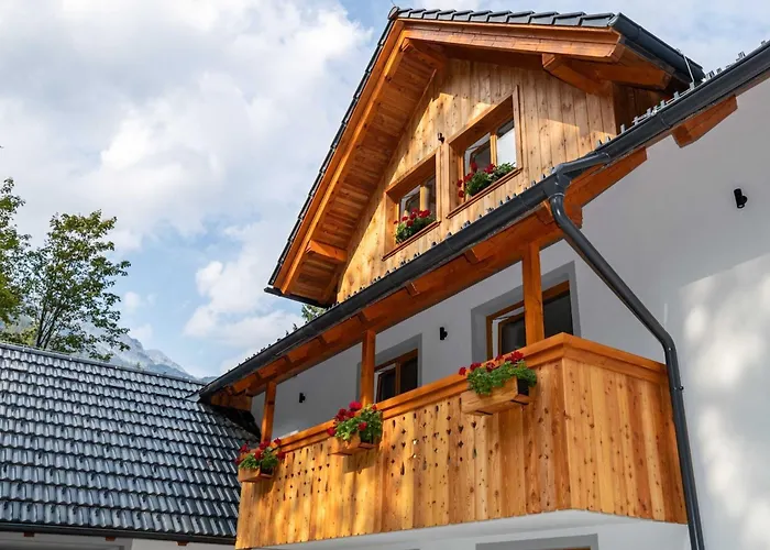 The Woodland Nook - One Bedroom With Balcony 博希尼